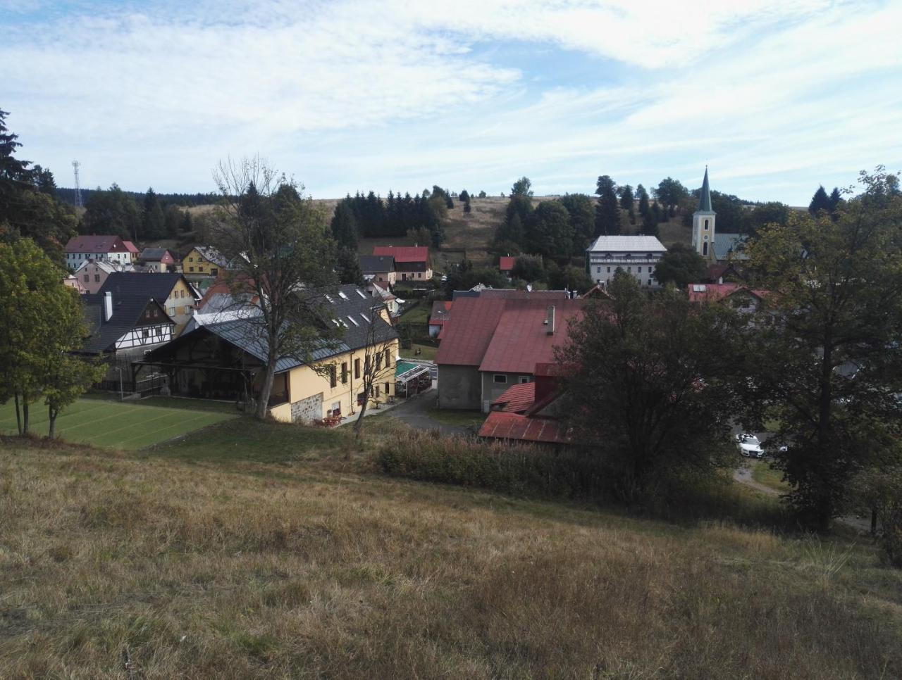 Horska Chata Plzenka Pernink Buitenkant foto